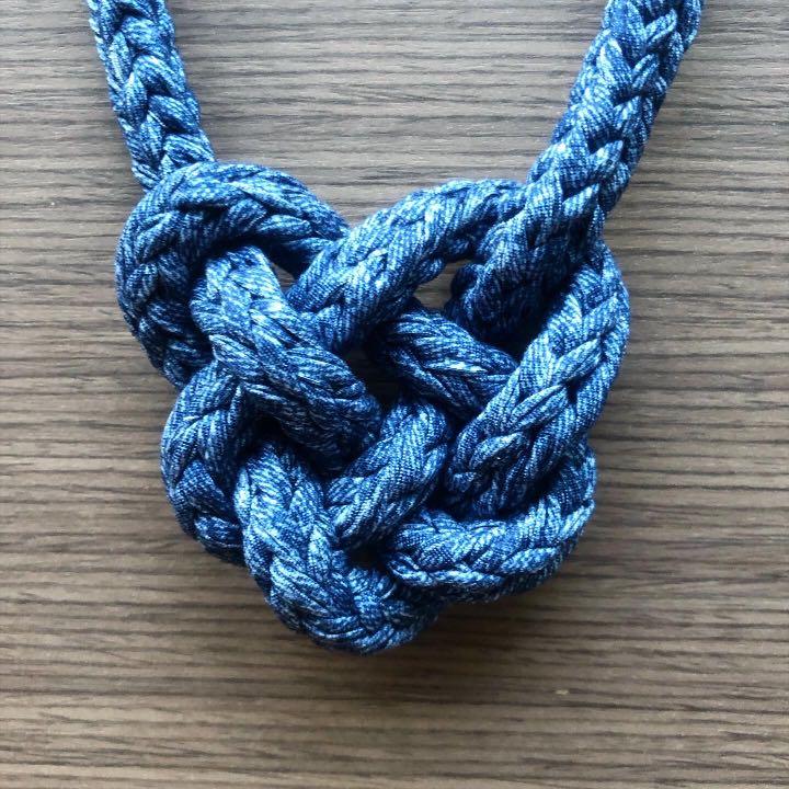 Celtic heart knot necklace sale