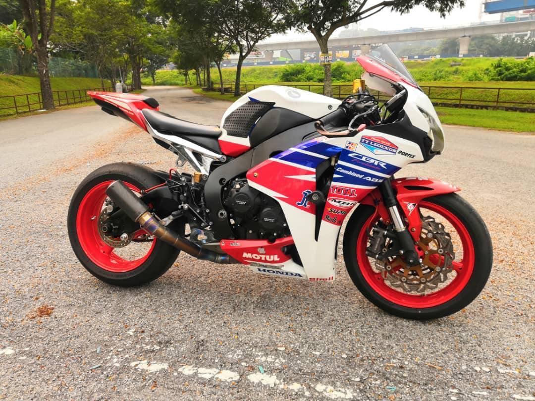 Cbr 1000 for hot sale sale