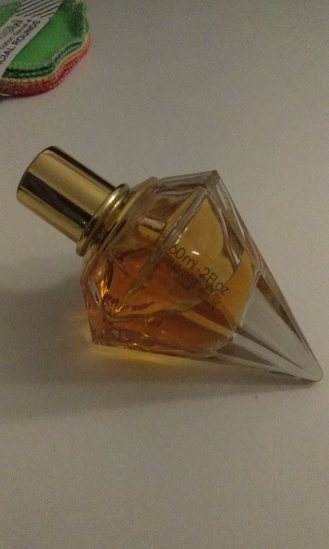 love never dies gold jeanne arthes