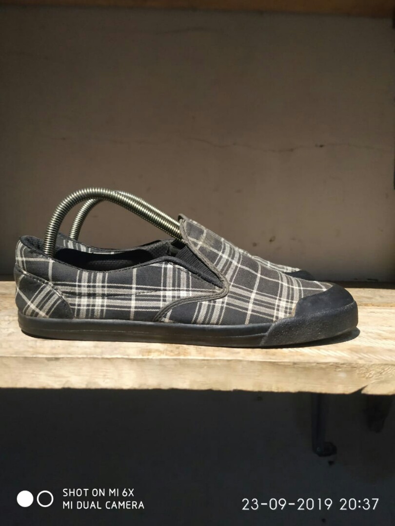 Macbeth slip on sales