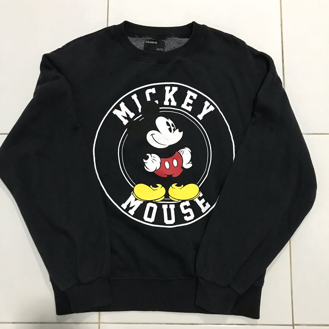 Pull and bear mickey mouse sweatshirt clearance