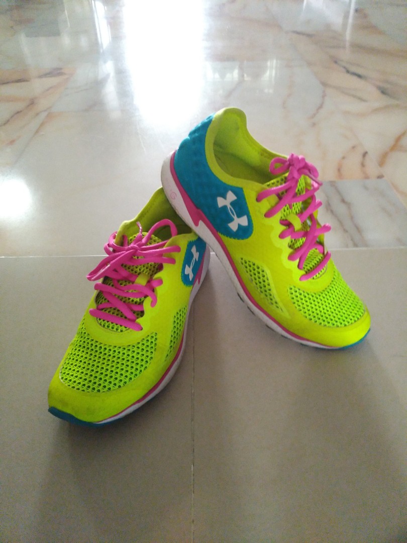 neon yellow under armour shoes