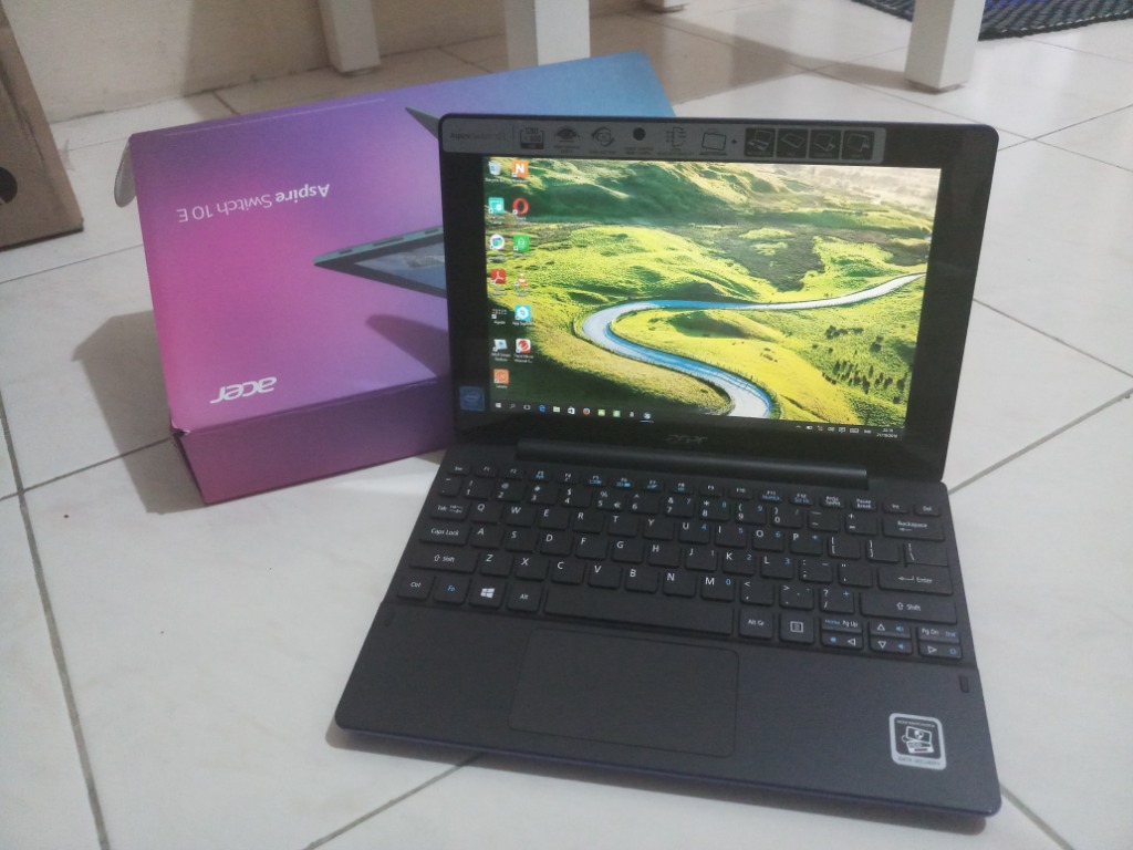 Netbook Tablet Acer Switch Sw3 013 Warna Ungu Fullset Elektronik Komputer Laptop Di Carousell