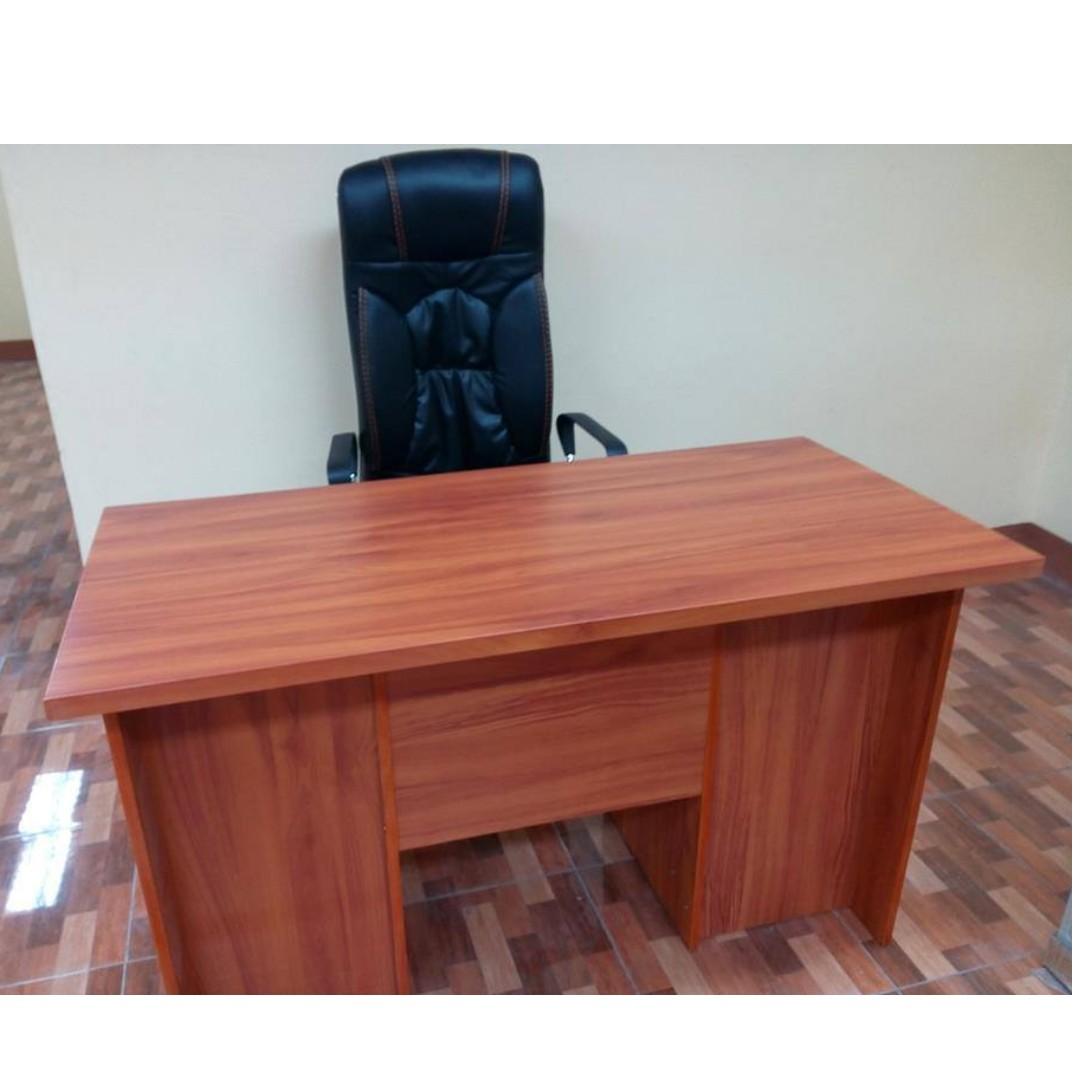 Office table with side and center drawers (Category: Office Furniture & Fixtures) located in Quezon City. Submitted by korix.judyann (Listing ID 252954188, Image 2). Description: Price posted is for posting purposes only! BRANDNEW! BRANDNEW! BRANDNEW! 📌 Negotiable Price and High Quality Condition. 📌 Free 3D Layout and Free Site Visit 📌 Free Installation and Delivery within Metro Manila. 📌 For inquiry and pricelist with complete details please