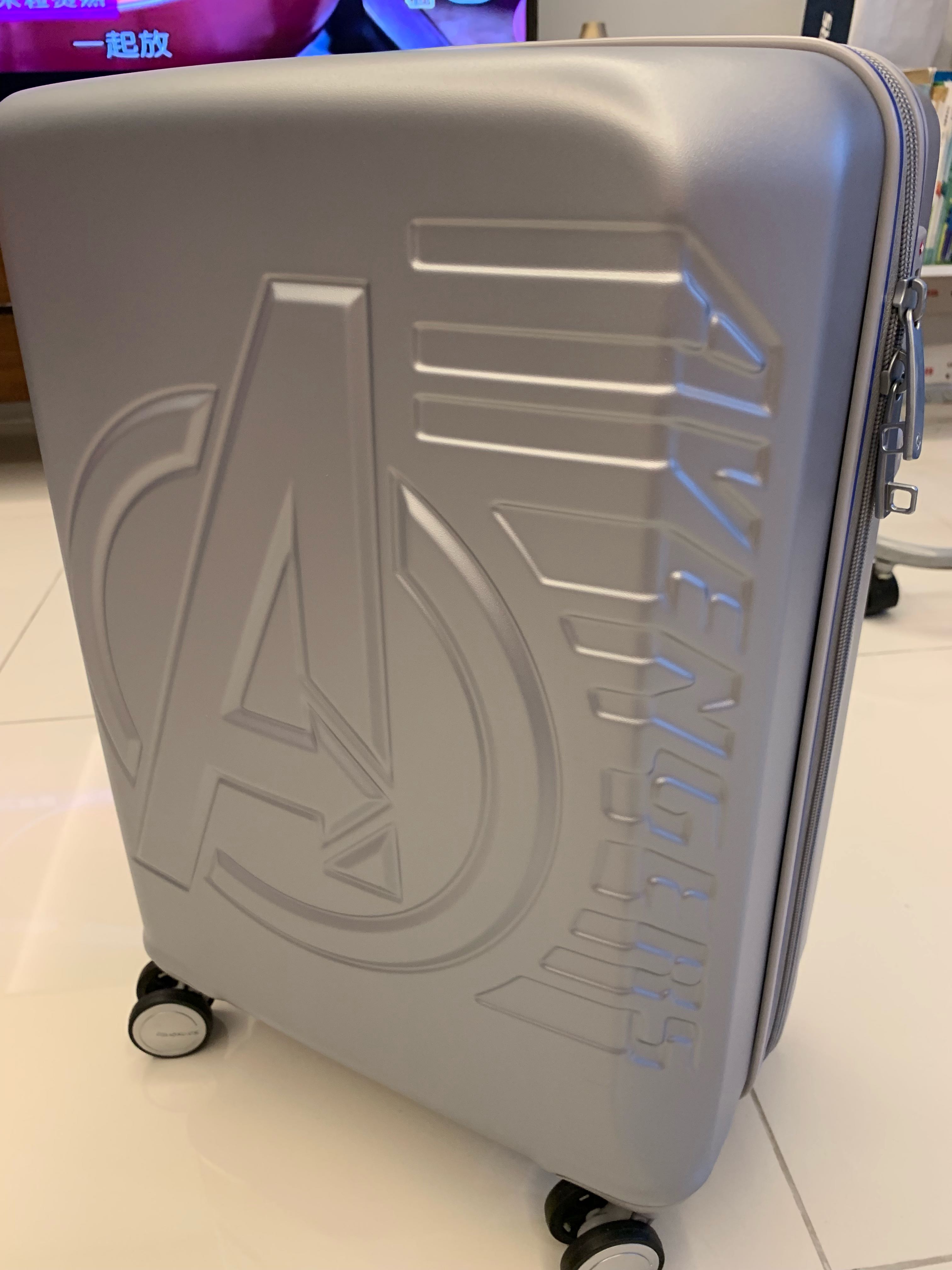 samsonite avengers suitcase