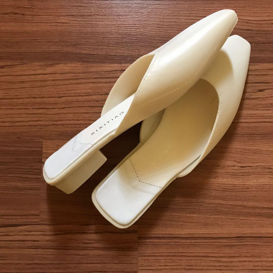 Sharp pointed Flat (Category: Flats) located in Kuala Lumpur. Submitted by chlosetteco (Listing ID 252965937, Image 3). Description: Brand new! .