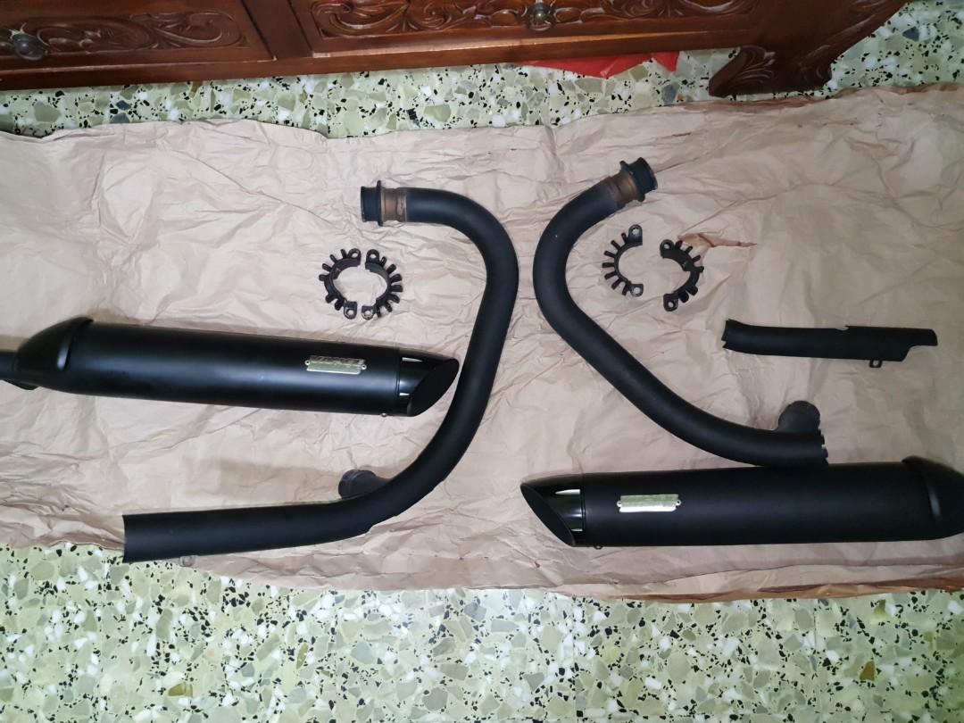 Triumph bobber vance store and hines exhaust