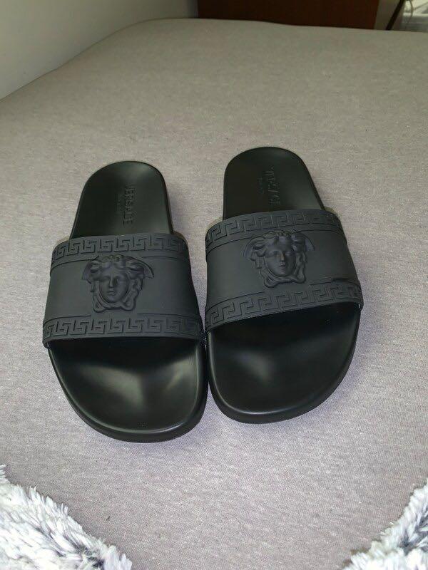 versace slippers fake