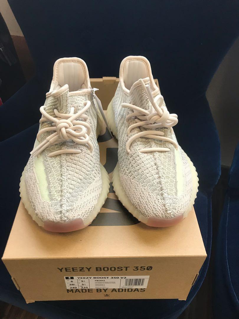 yeezy citrin on feet