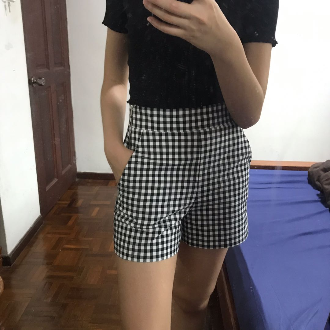 High waisted checkered shorts Clearance