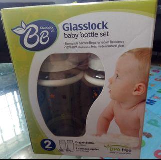 Baby feeding bottle set