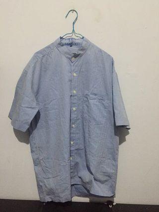 Kemeja semi denim lengan pendek