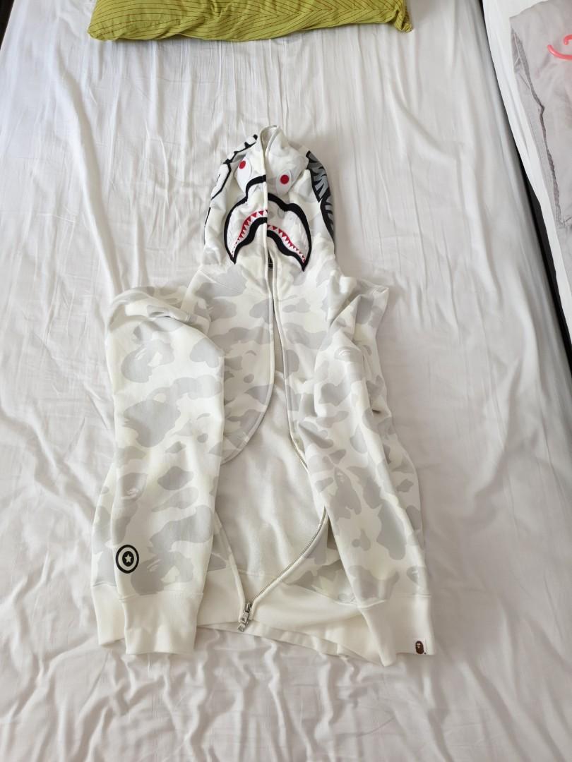 White glow in the dark bape hoodie outlet