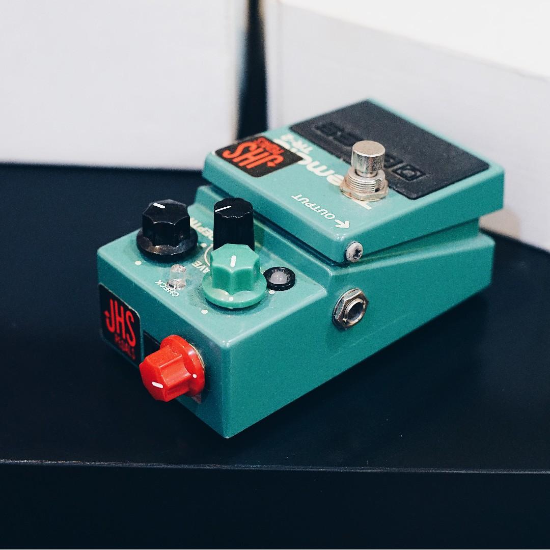 BOSS Trmolo TR-2 Mod. - ギター