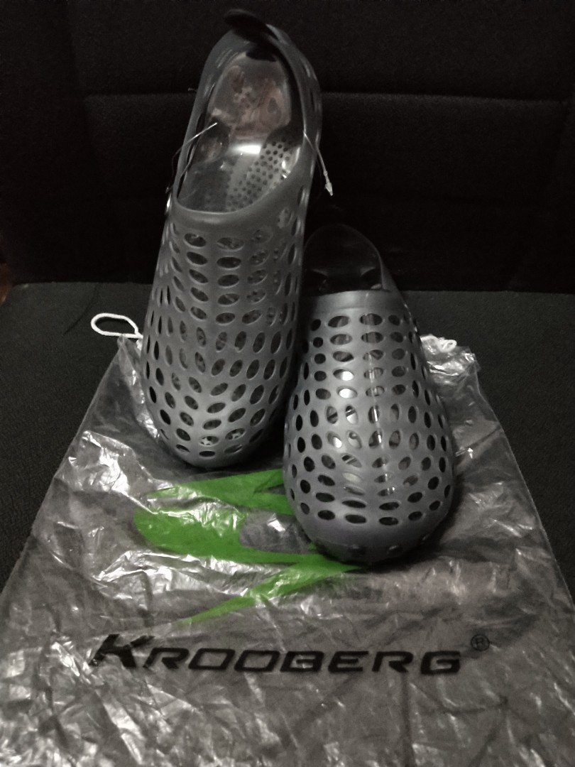 Brand New Aqua Shoes Krooberg