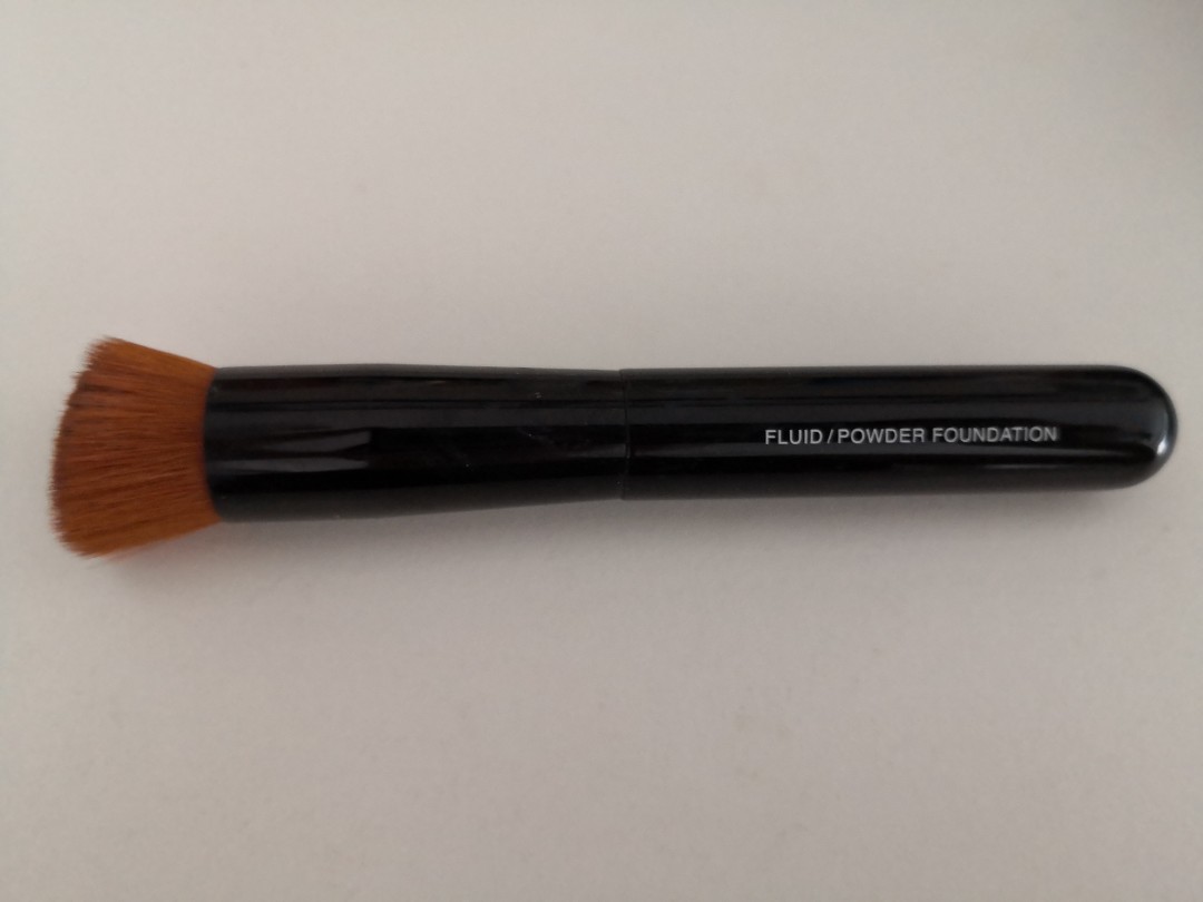 Chanel fluid and powder foundation brush, Beauty & Personal Care, Face
