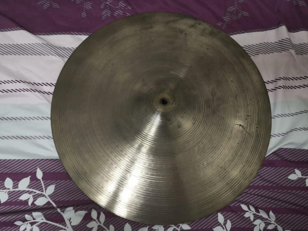 Cheap!!! Zildjian 18" Vintage Heavy Ride/Crash Cymbals, Hobbies & Toys