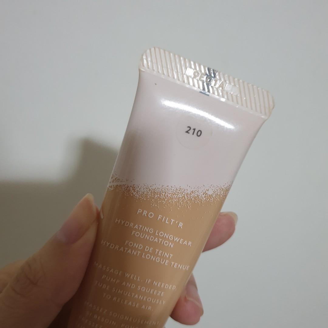 210 hot sale fenty foundation