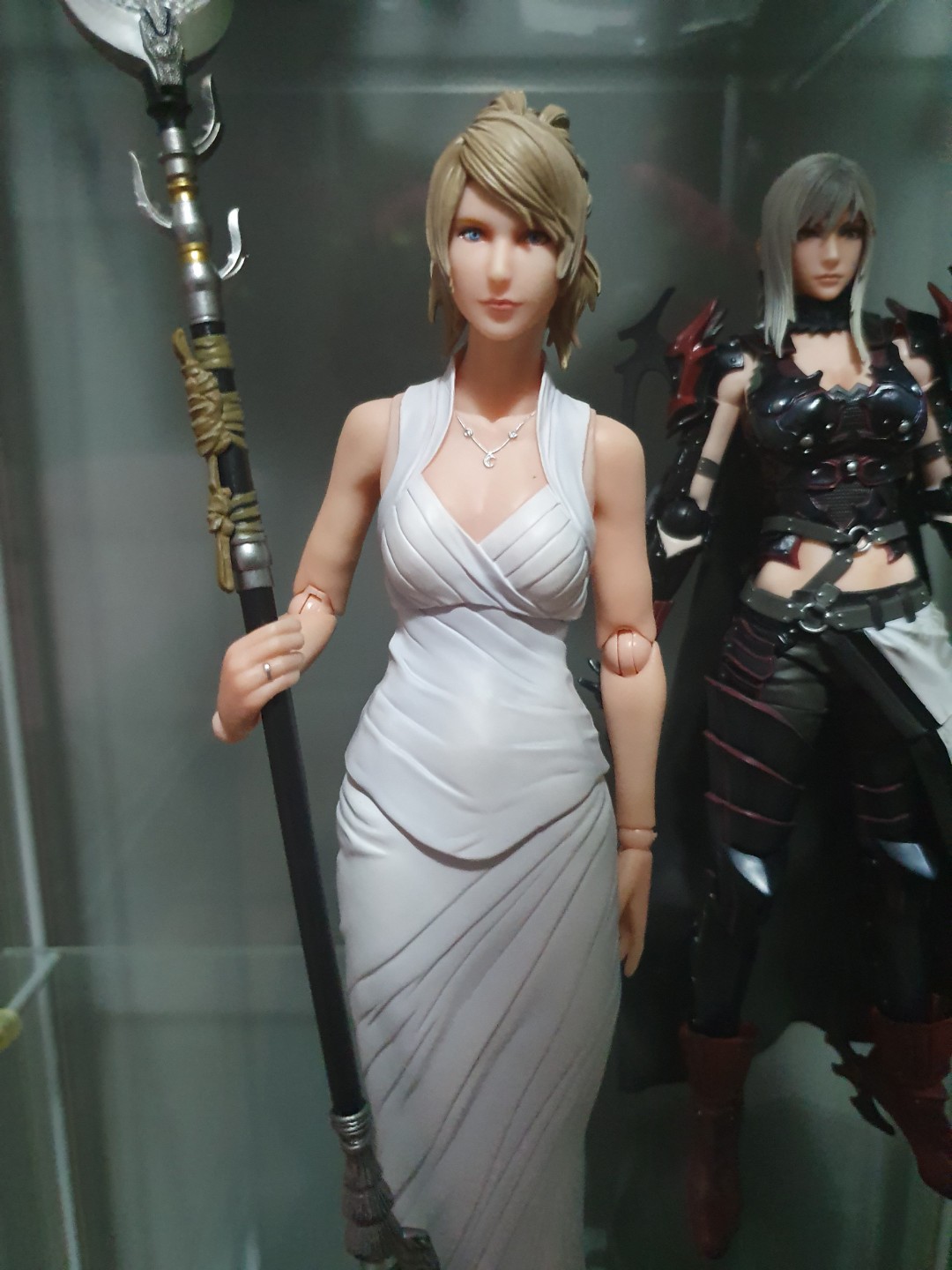 play arts kai lunafreya