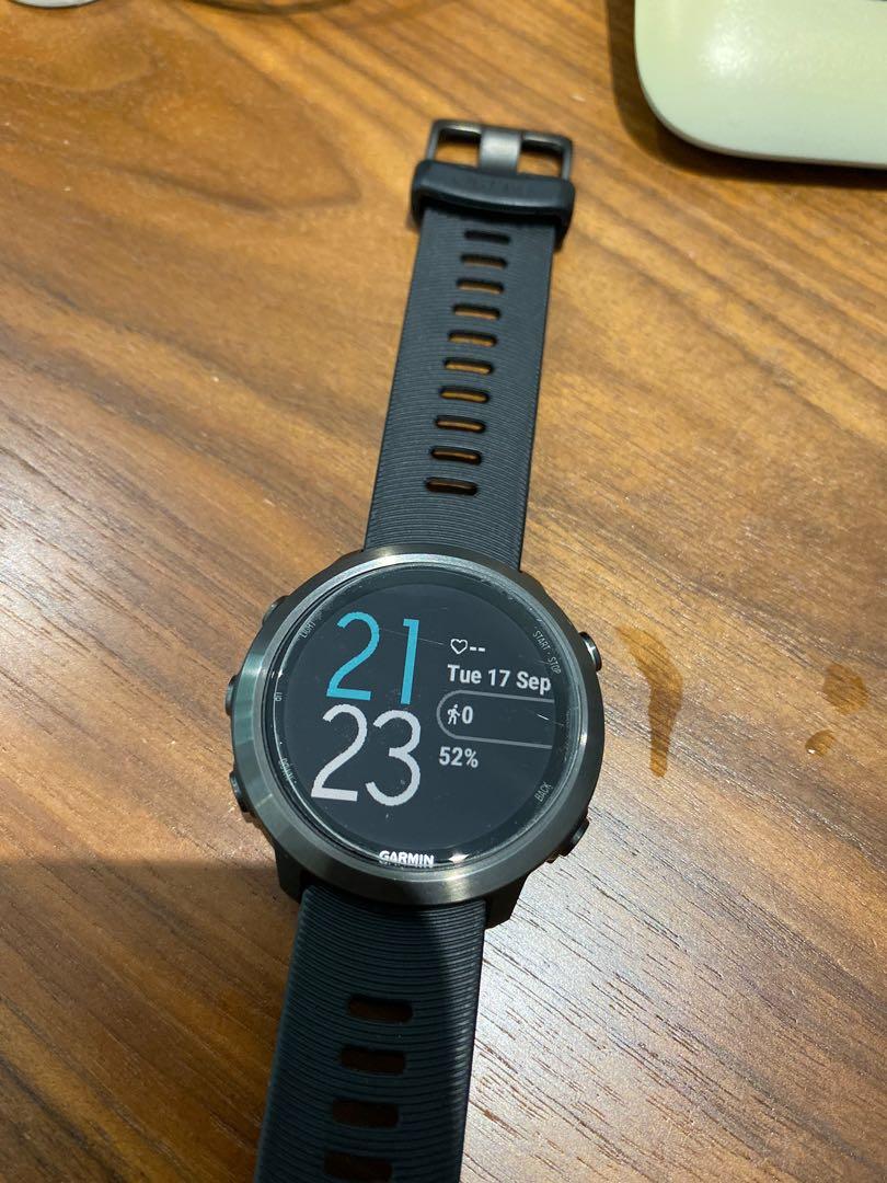 Garmin forerunner 645 music store smartwatch 2019