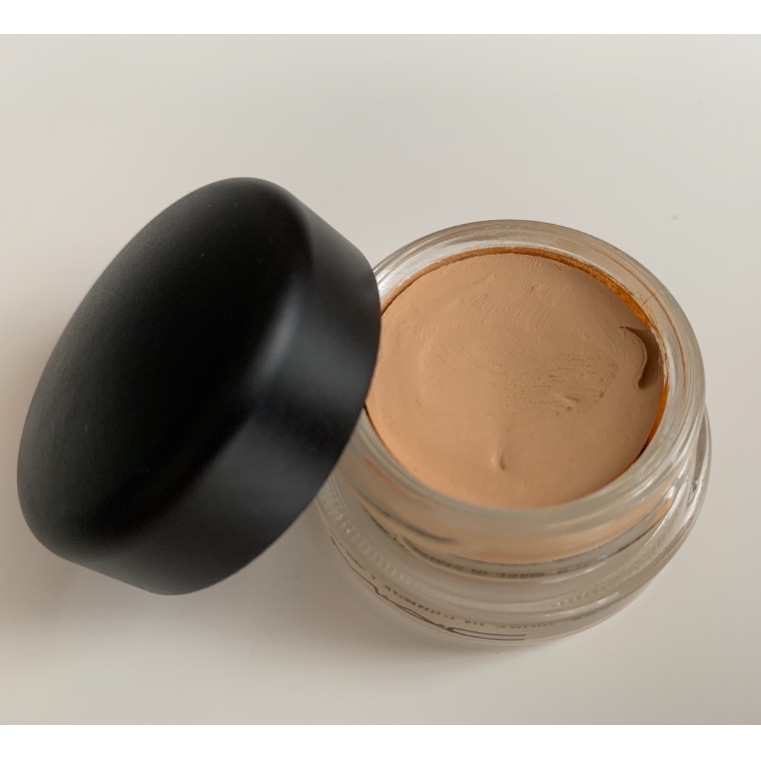 mac cream eyeshadow pot