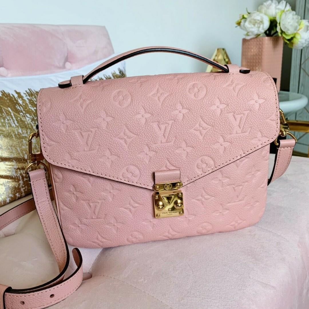 Pink louis vuitton pochette metis best sale