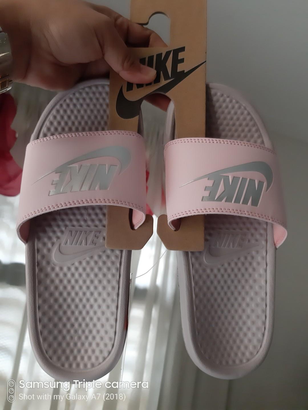 sandal nike benassi original