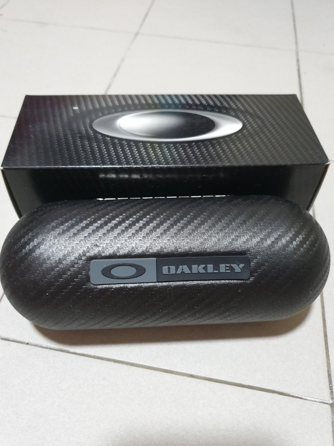 carbon fiber case oakley