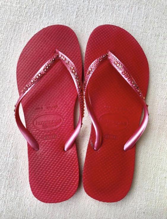 havaianas red flip flops