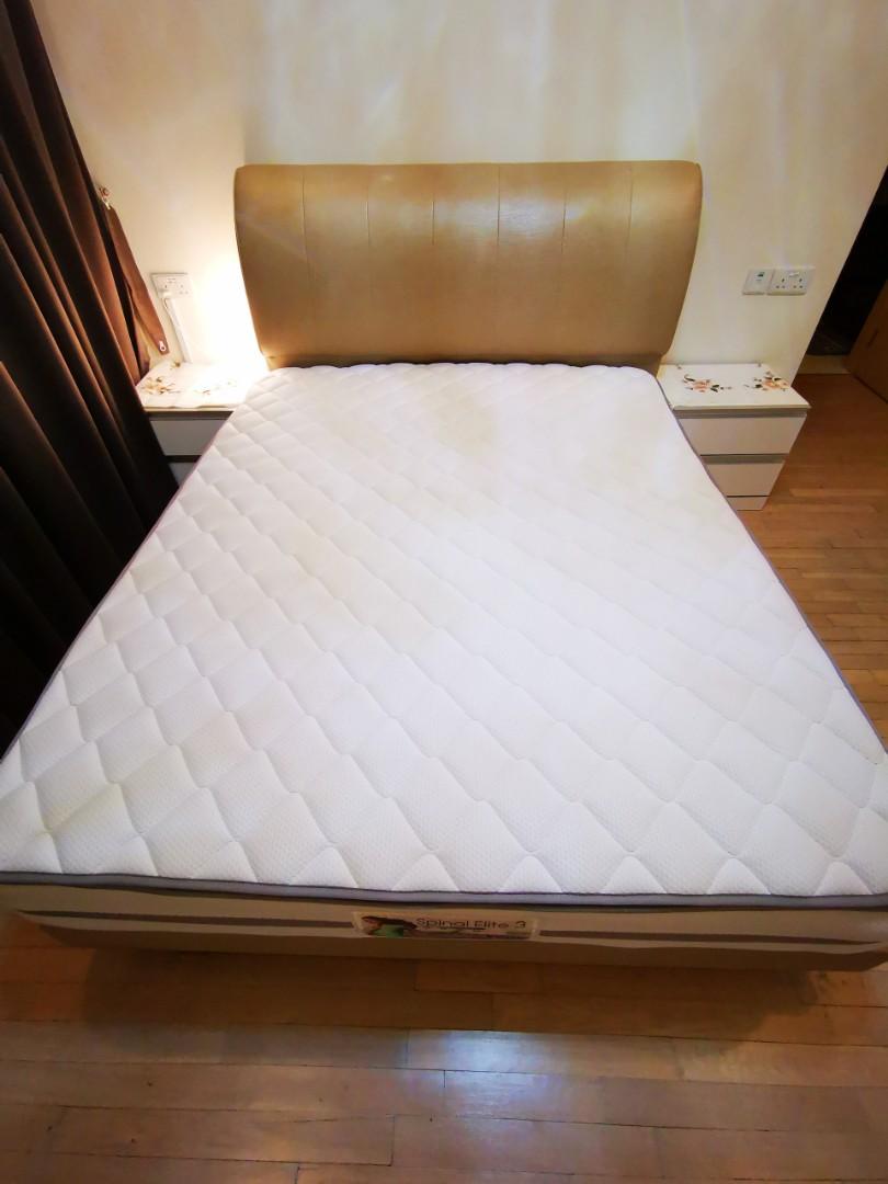 Slumberland Queen Mattress + Bed frame + free bedside tables, Furniture
