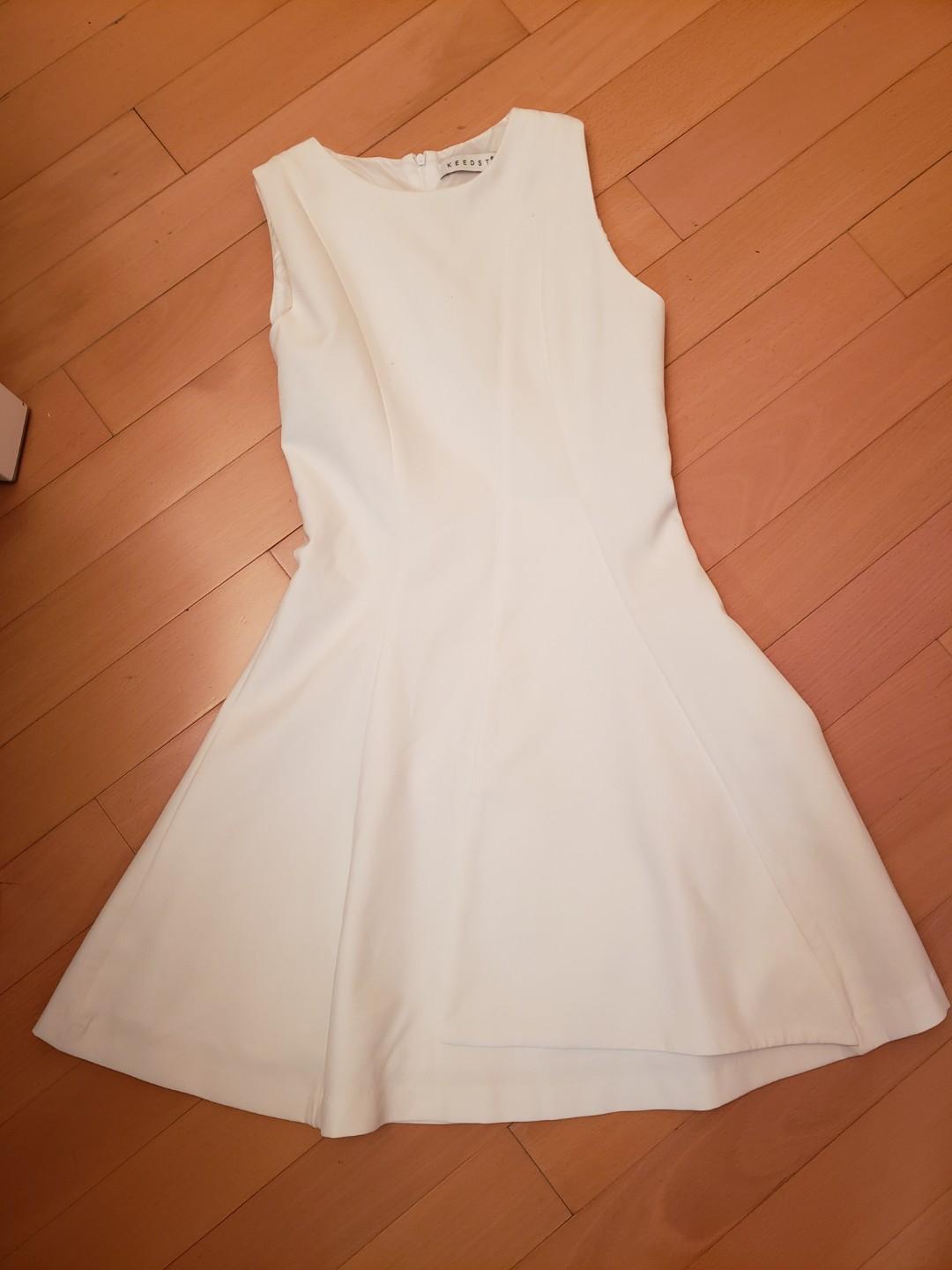 looking for a white dress