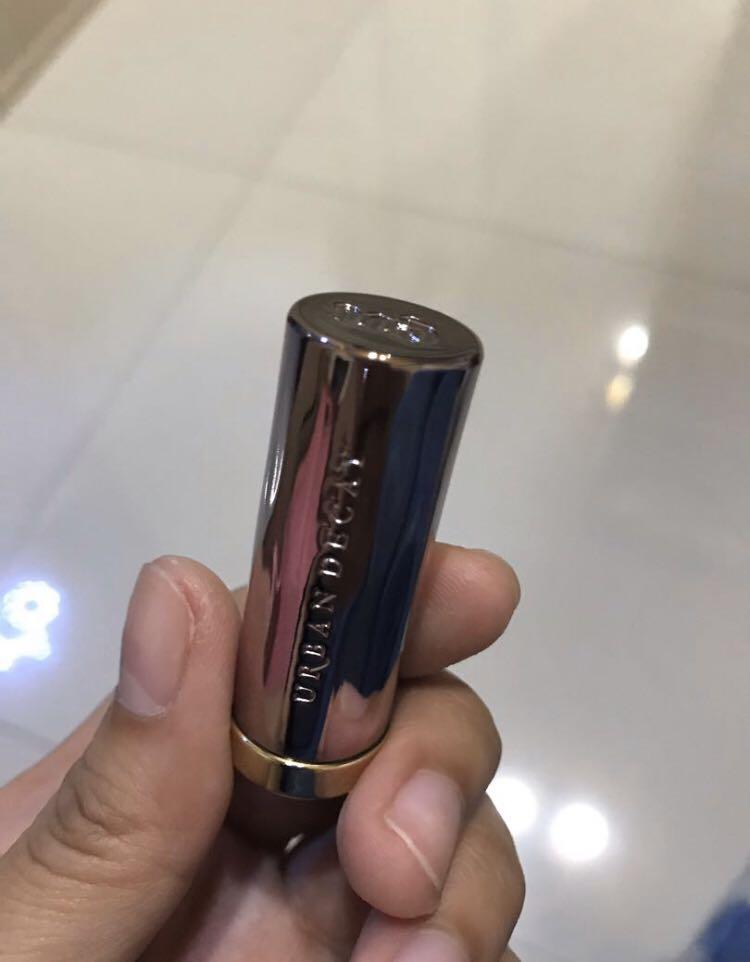 Urban Decay Lipstick mini - Naked (Category: Makeup) located in Quezon City. Submitted by shopsante (Listing ID 253197948, Image 1). Description: Ordered from the UK - comes with free pouch!.