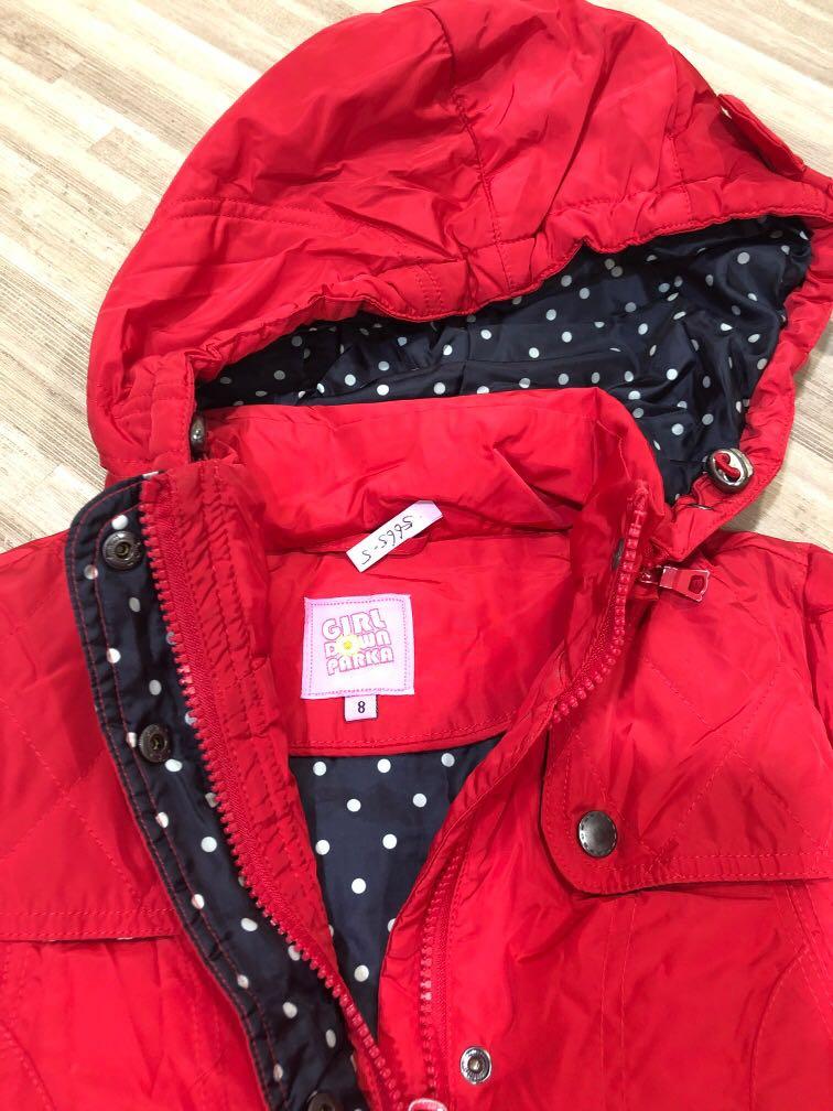 Winter Jacket (Category: Babies & Kids Fashion) located in Singapore. Submitted by chrizlt (Listing ID 253202204, Image 2). Description: Pretty red winter time winter jacket for 6-8yo Still in very good condition, looks really cute in photos Length (shoulder to waist) : 54cm Sleeve: 50cm Chest: 40cm.