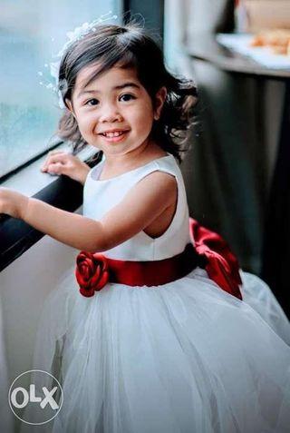 white and maroon gown for flower girls