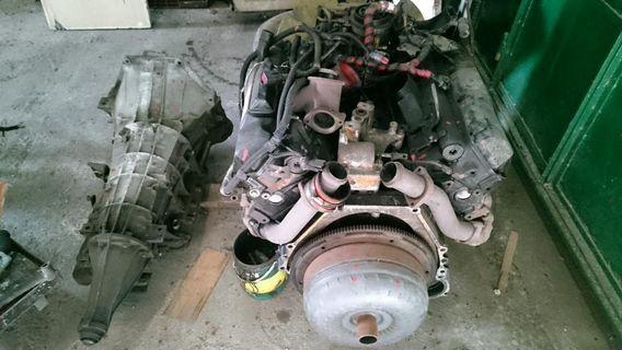 Ford E350 V8 7.3L diesel engine