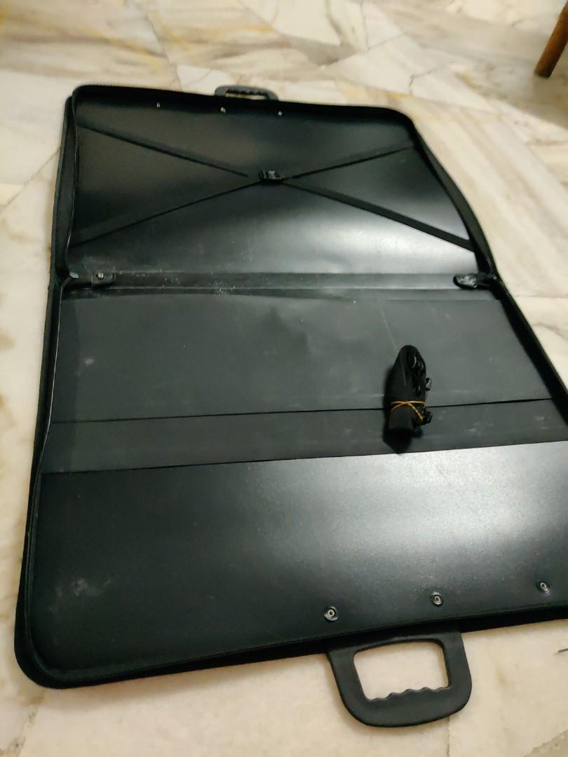 A2 art portfolio folder, Hobbies & Toys, Stationery & Craft, Art