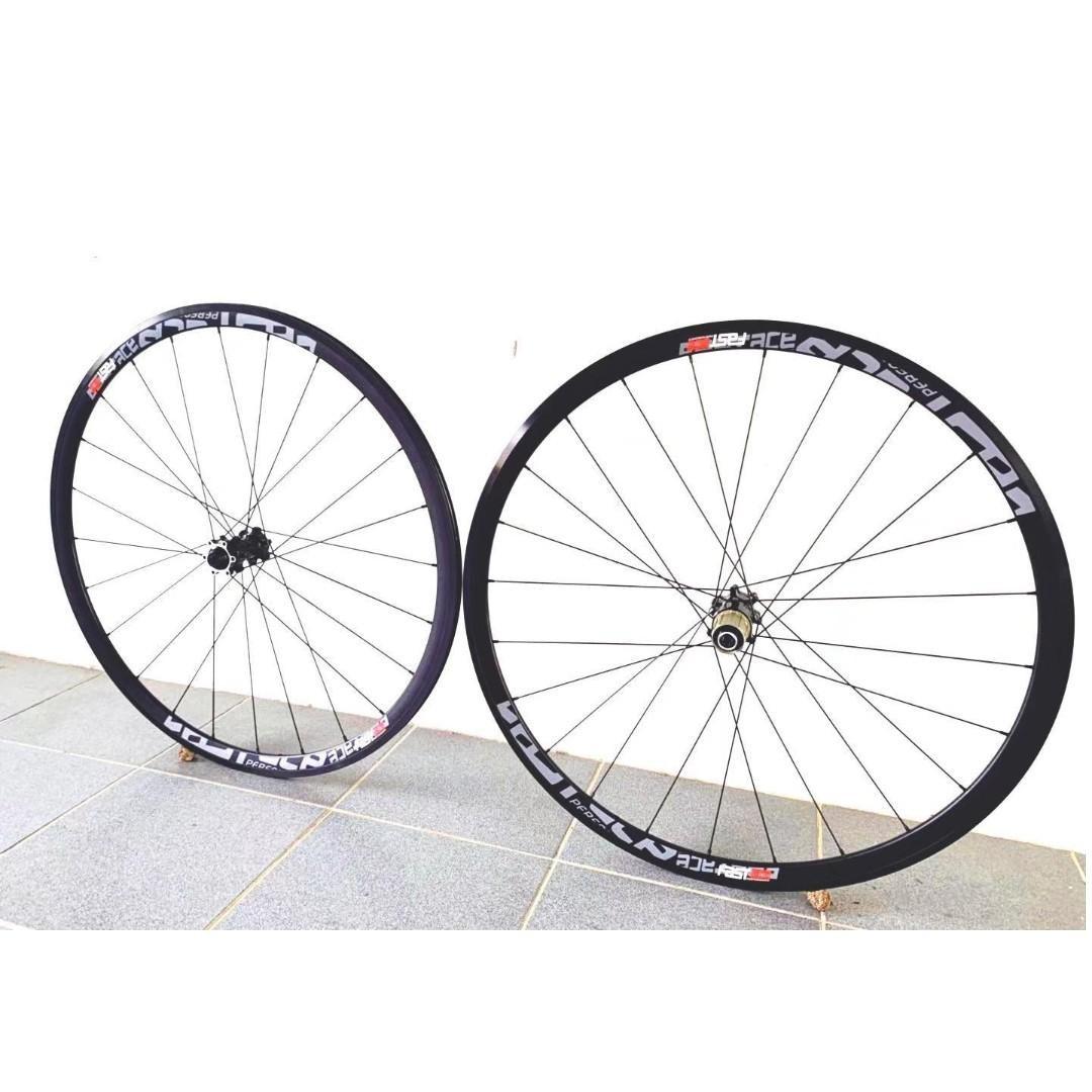 hand built road bike wheels