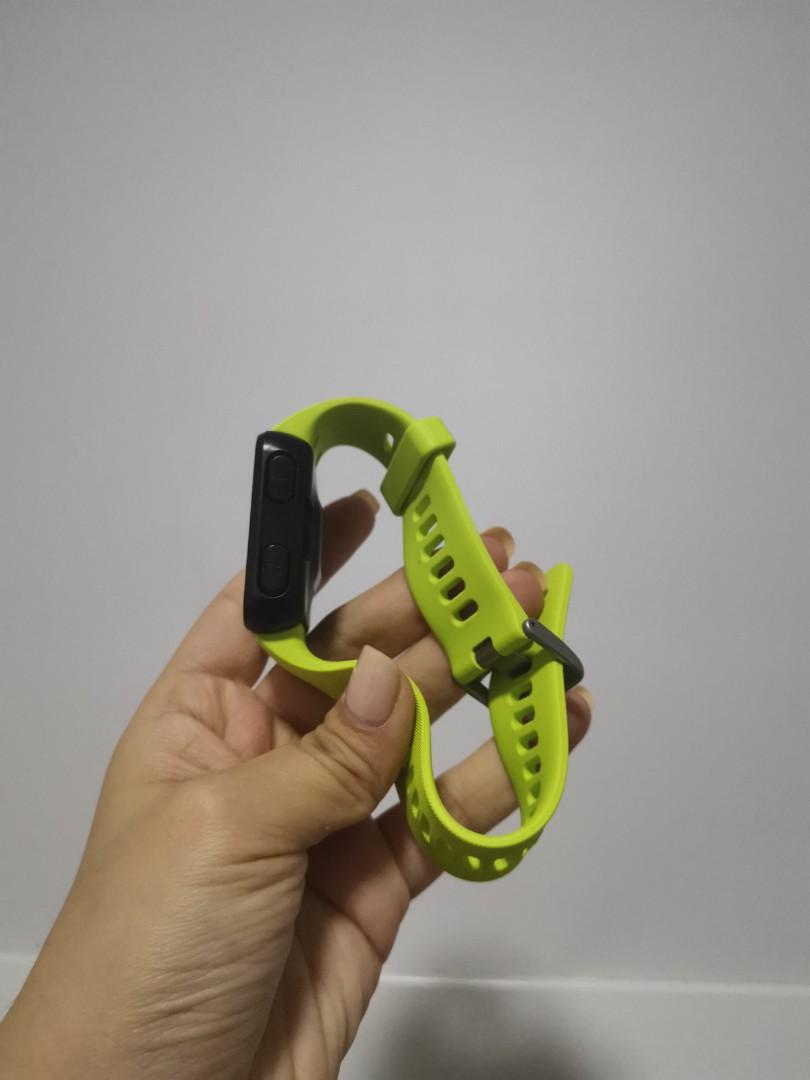 Garmin Forerunner 35 Green Mobile Phones Gadgets Wearables Smart Watches on Carousell