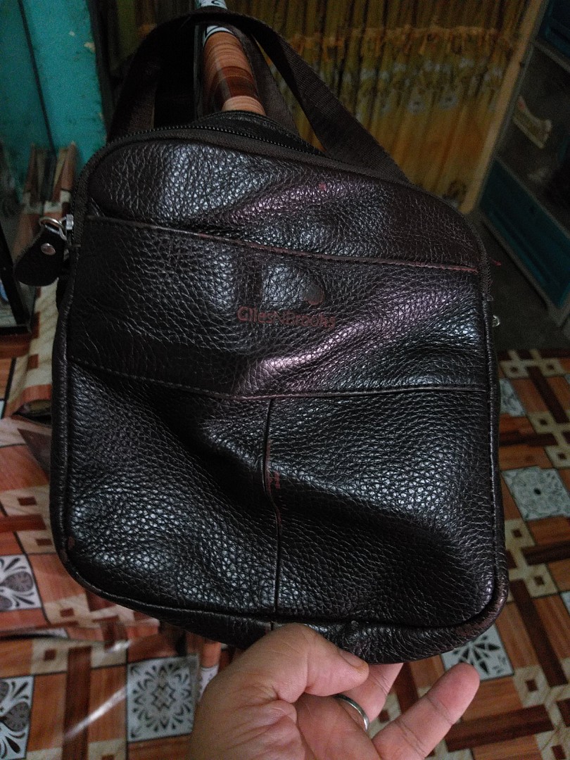 giles and brooks sling bag