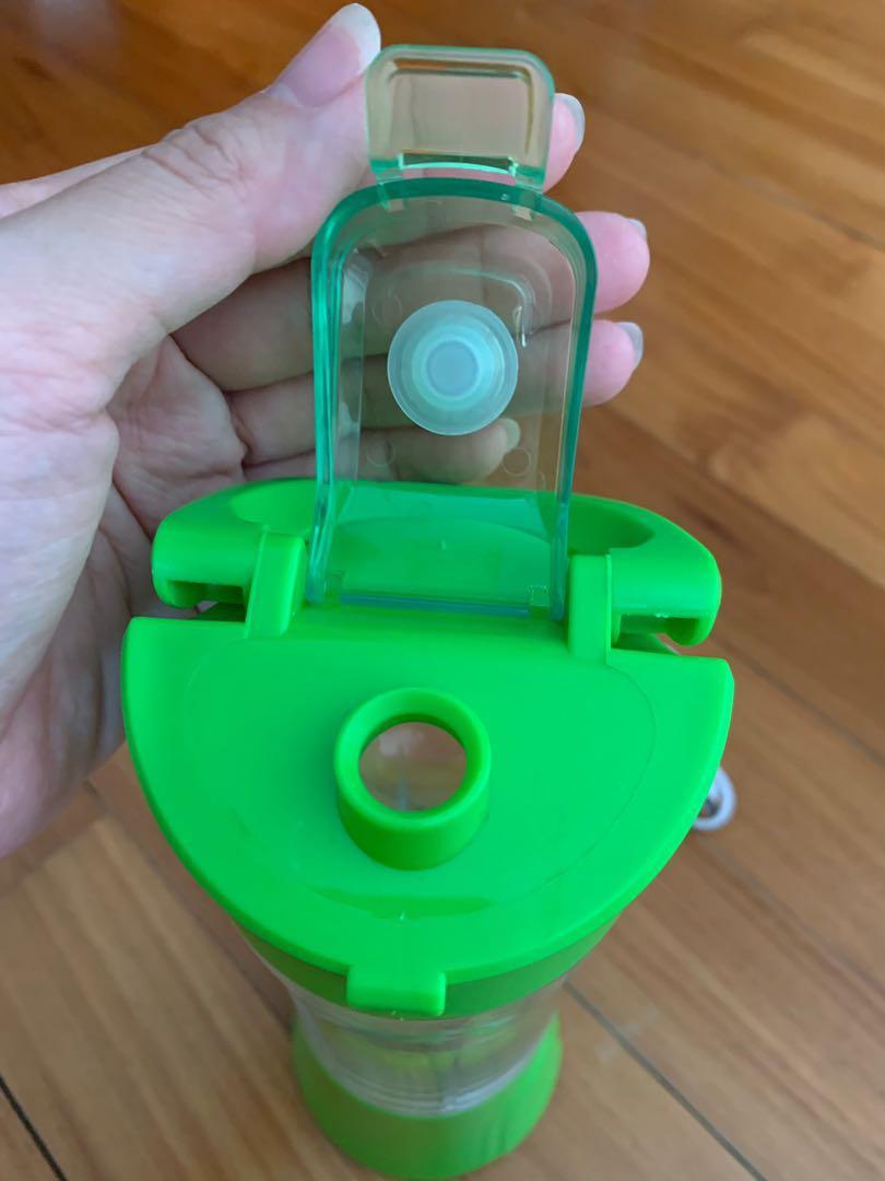 Portable blender (charge to use), TV & Home Appliances, Kitchen