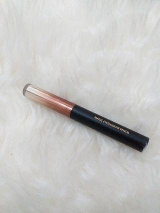 070 Ningbo Magic Eyeshadow Pencil - 01 Shimmer Brown