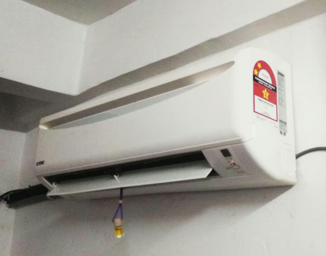 Aircond York 1.5hp, TV & Home Appliances, Air Purifiers & Dehumidifiers on Carousell