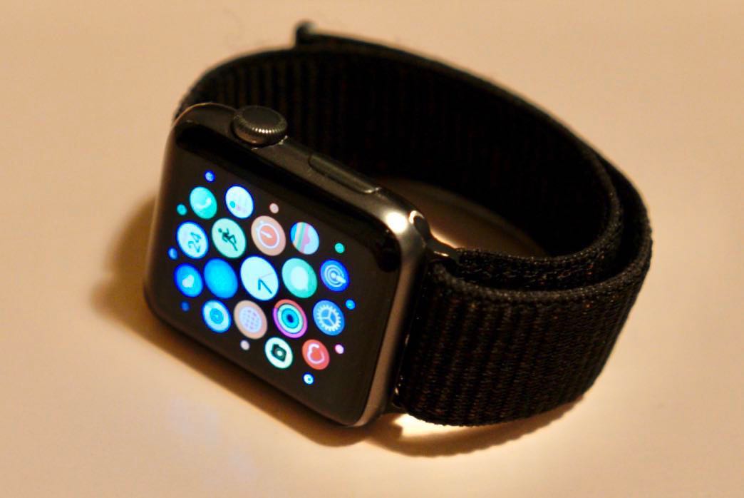 Apple Watch S3 42mm black aluminium, Mobile Phones \u0026 Gadgets, Wearables \u0026  Smart Watches on Carousell