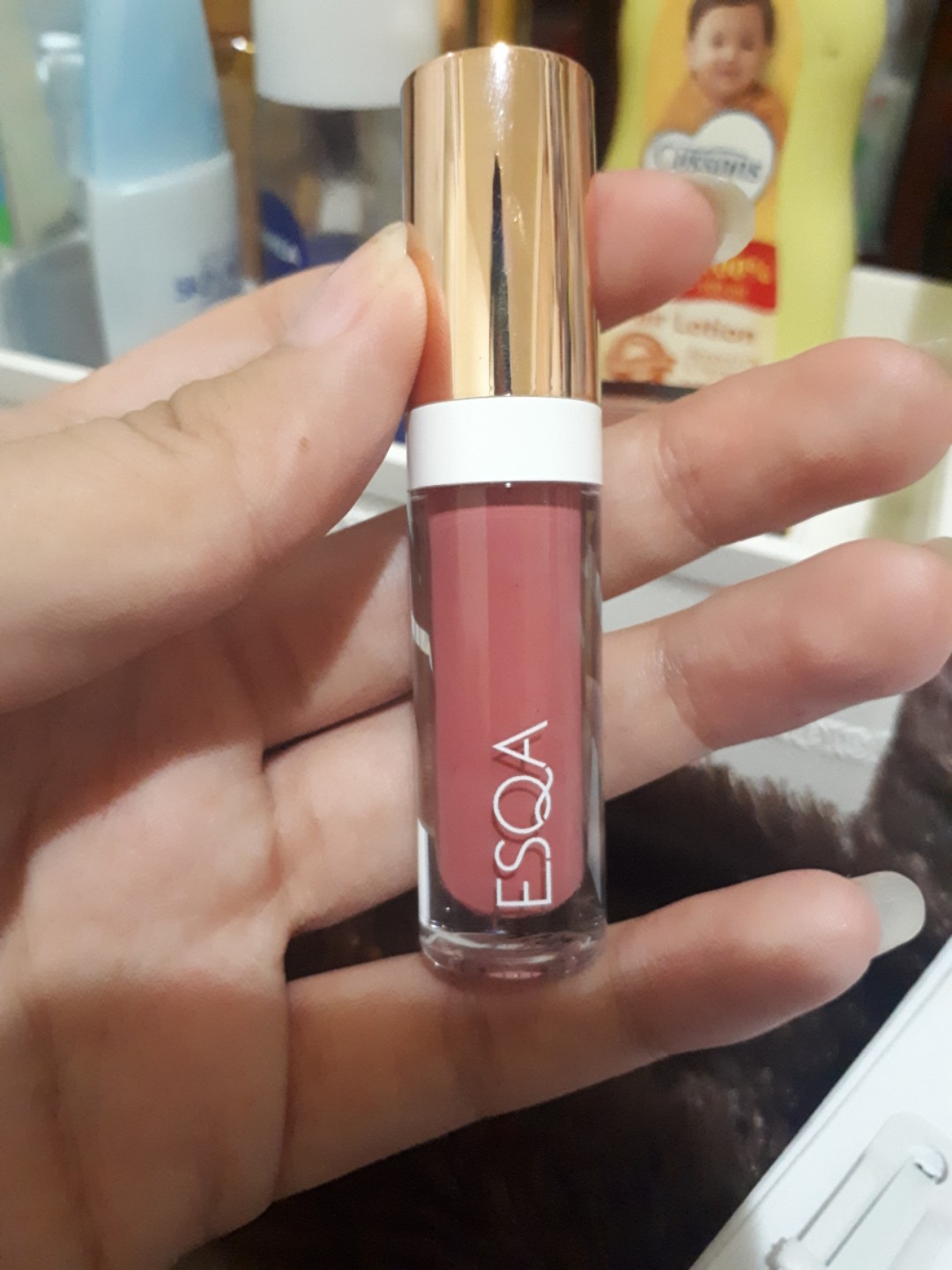 ESQA LIPGLOSS ORIGINAL 100 ISI MASIH BANYAK, Kesehatan & Kecantikan