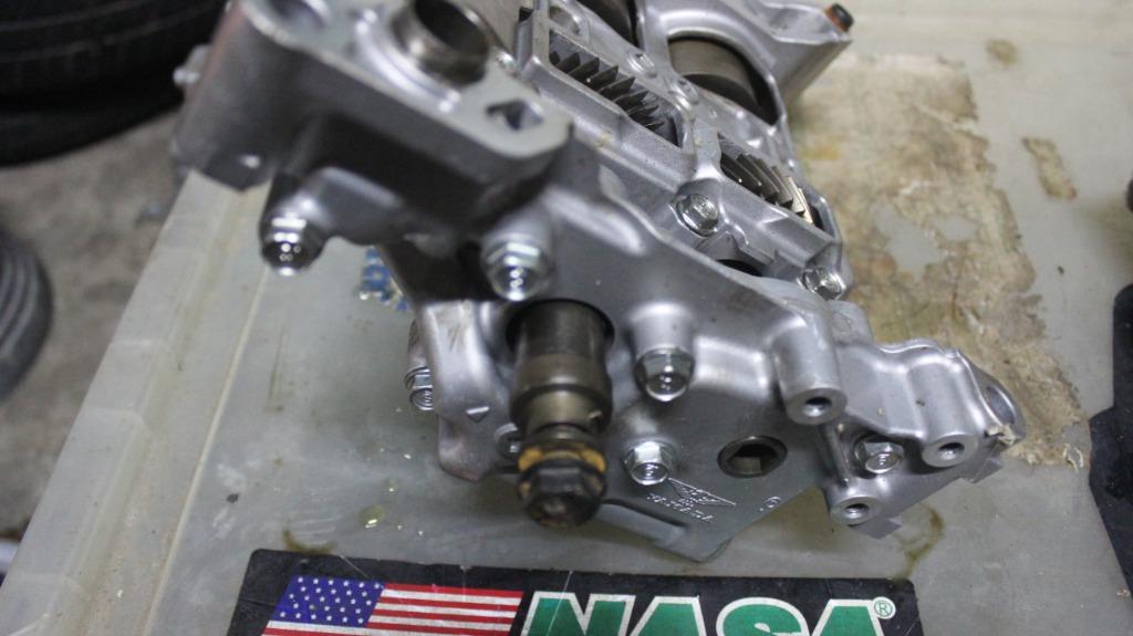 Honda K24 Oil Pump With Balancer, Auto Accessories on Carousell