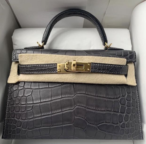 NEW Hermes Kelly 20 Chai Matte Alligator Ghw, Luxury, Bags & Wallets on  Carousell