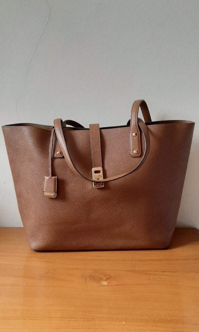 MK Karson Tote Bag Brown Fesyen Wanita Tas Dompet di Carousell