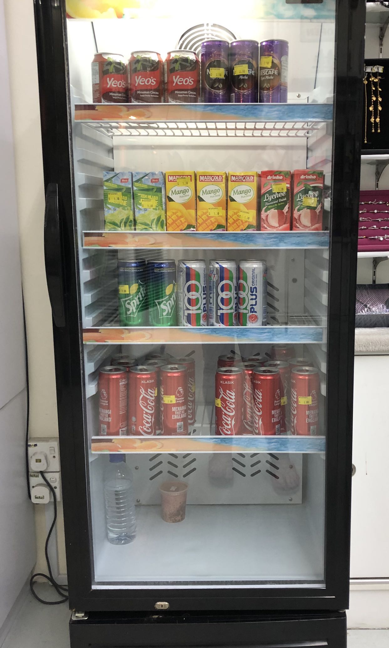 Peti Sejuk Chiller Cooler Fridge (1 door), TV & Home Appliances