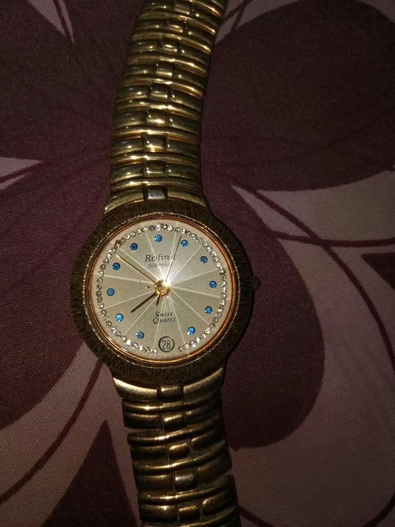 rofina supreme quartz watch