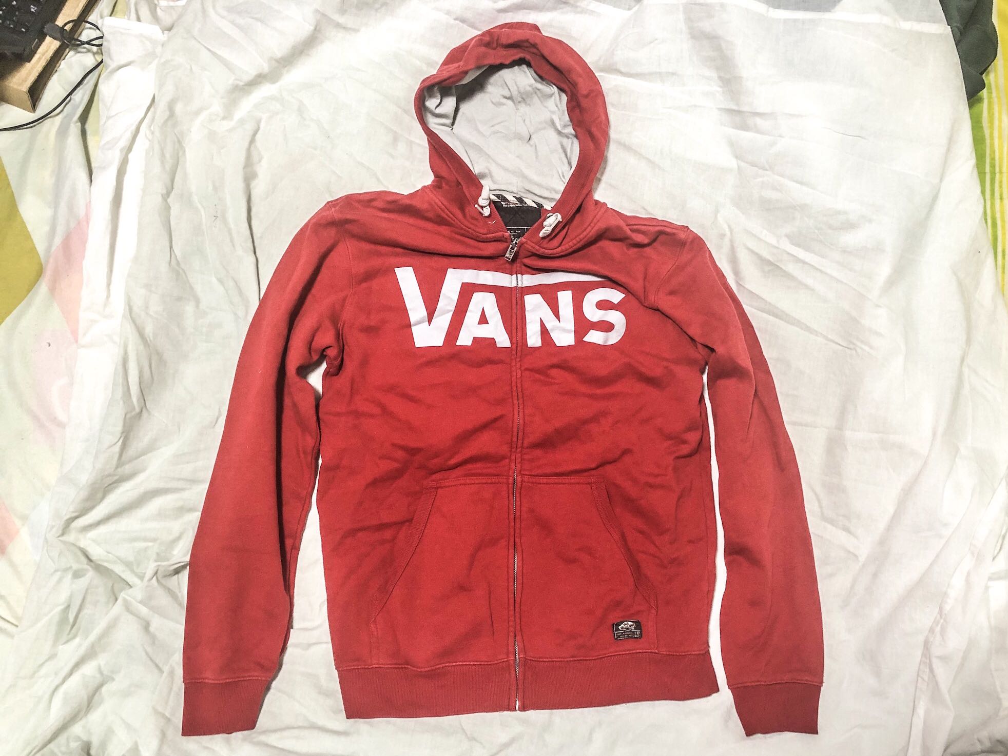 Red vans hotsell sweater